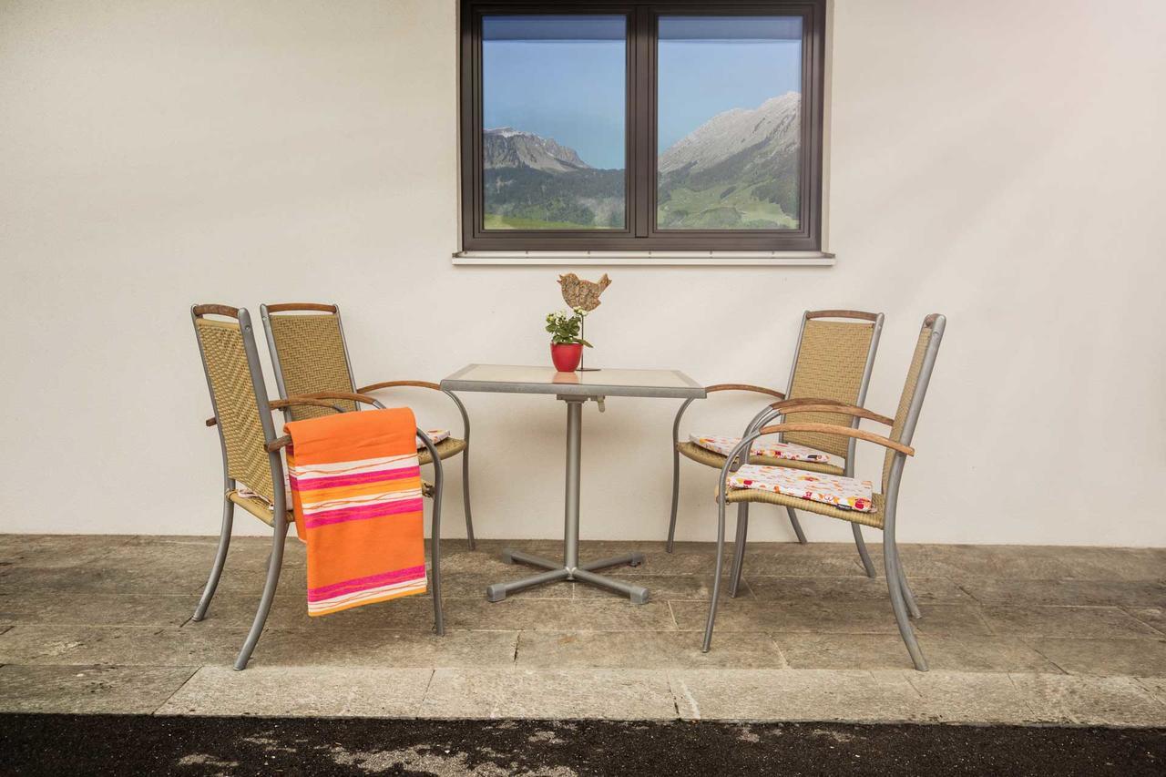 Caroline'S Appartement Au (Vorarlberg) Екстер'єр фото